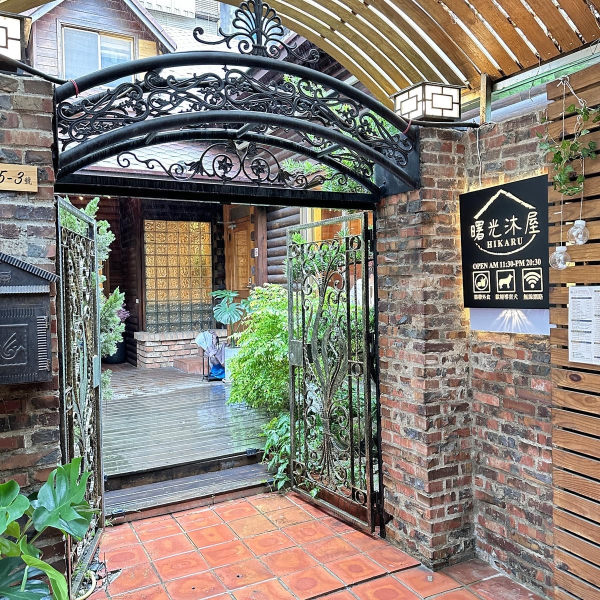 IMG_0439.JPG IMG_0439.JPG