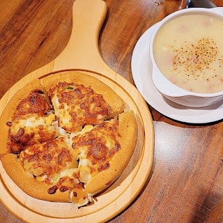 【新竹美食】憶客披薩 – 新竹延平店 #新竹平價美食 #新竹披薩推薦 #巷弄美食