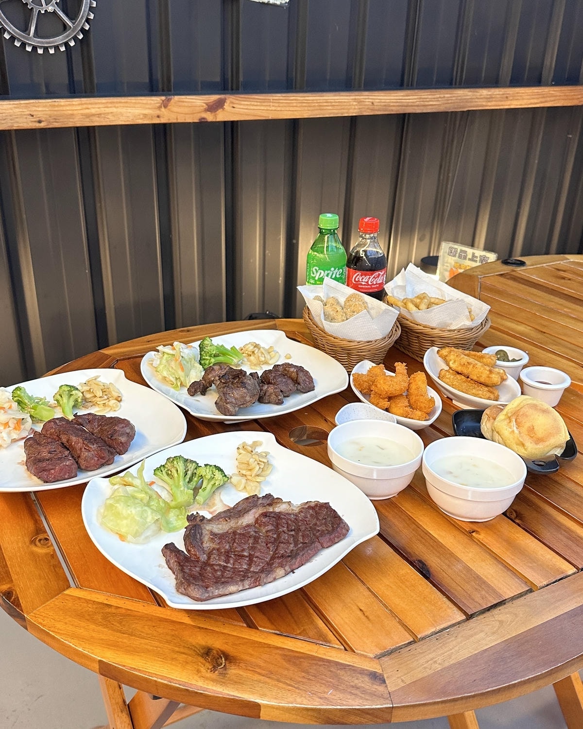 【新竹竹東】竹科、高鐵都只要5分鐘!竹東超好吃牛排【玩火美式