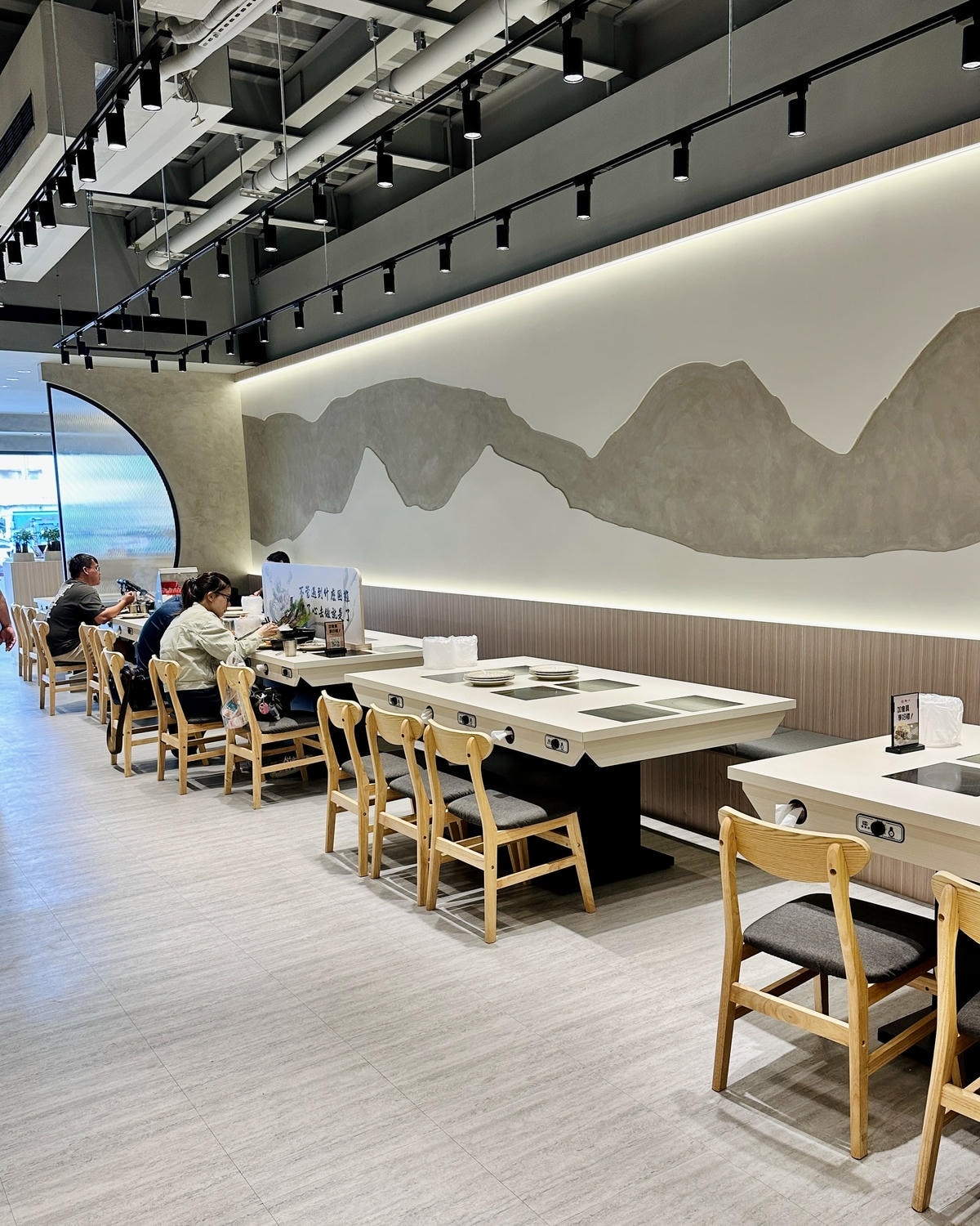 【新竹苗栗】新竹苗栗最浮誇的網美火鍋店「鐵了心火鍋」竹北成功 【新竹苗栗】新竹苗栗最浮誇的網美火鍋店「鐵了心火鍋」竹北成功