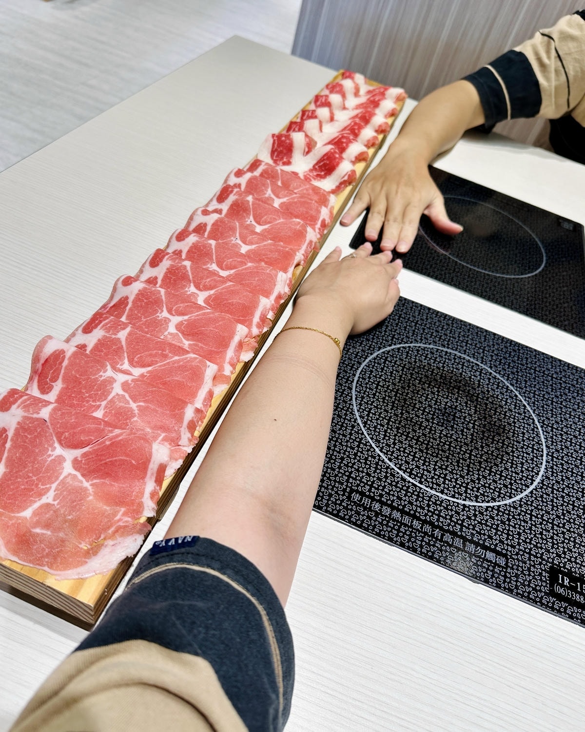 【新竹苗栗】新竹苗栗最浮誇的網美火鍋店「鐵了心火鍋」竹北成功 【新竹苗栗】新竹苗栗最浮誇的網美火鍋店「鐵了心火鍋」竹北成功