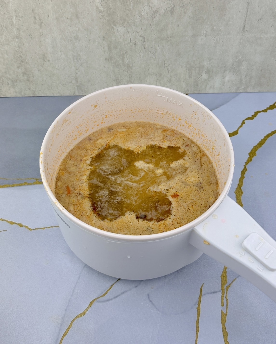 【懶人料理】輕鬆做出麻辣肥牛麵!家家戶戶必備「享麻醬」炒菜拌