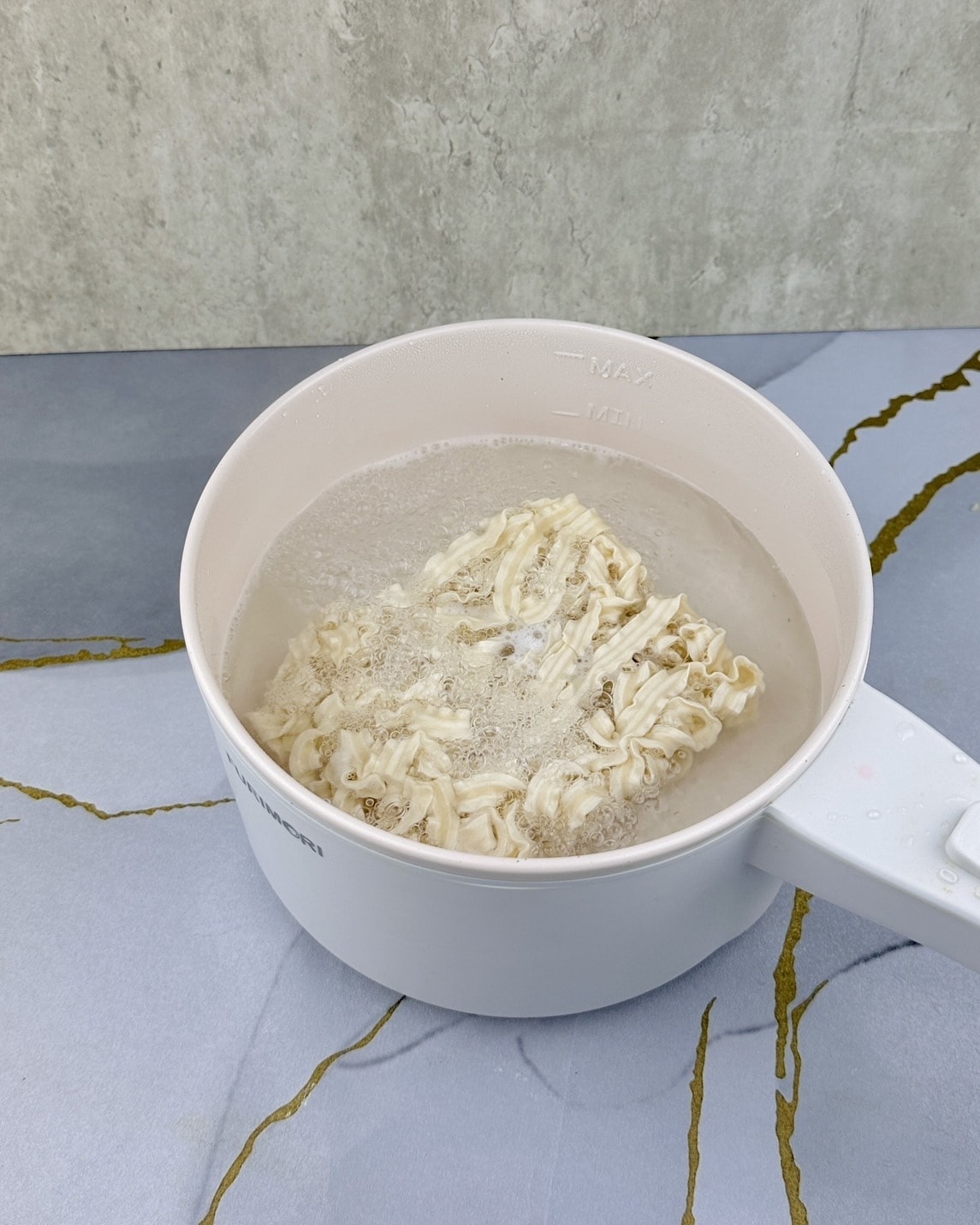 【懶人料理】輕鬆做出麻辣肥牛麵!家家戶戶必備「享麻醬」炒菜拌