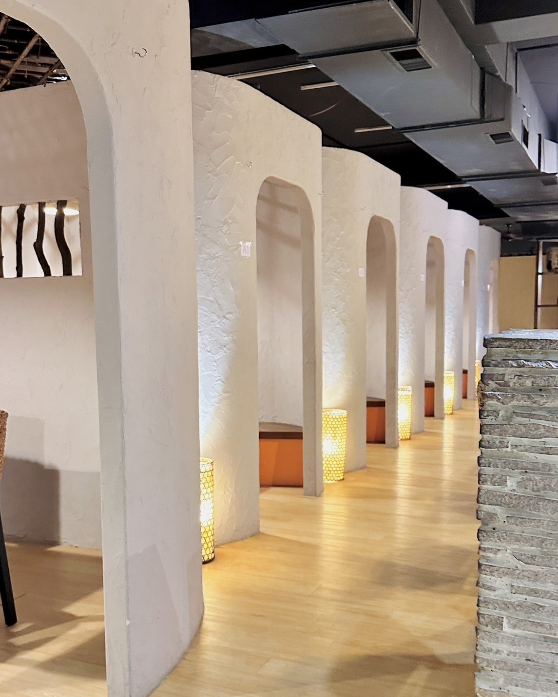 (已歇業)【新竹竹北】竹北也有舒肥牛排咖哩了!有超酷洞穴包廂