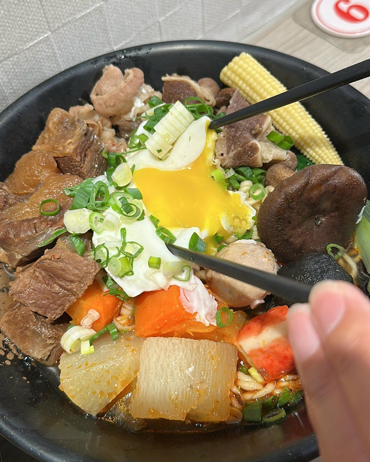 【桃園】桃園車站附近新開幕 5元的關東煮超級佛!「牛牛飛牛肉