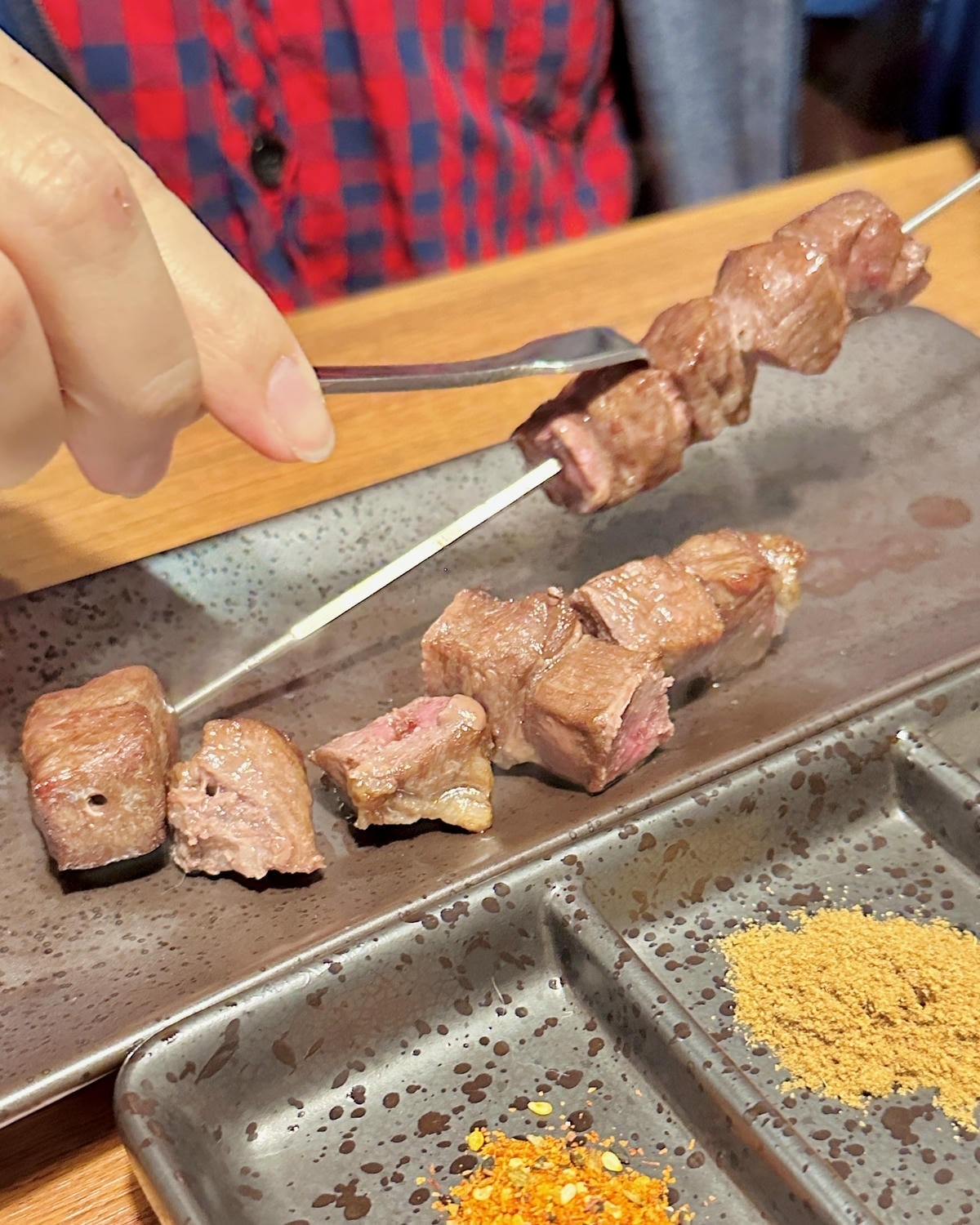 【新竹竹北】2024新開幕!「歡聚堂串燒」每串42元起中午